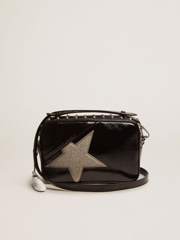Golden Goose - Sac Star Bag en cuir noir verni avec étoile à paillettes argentées in 