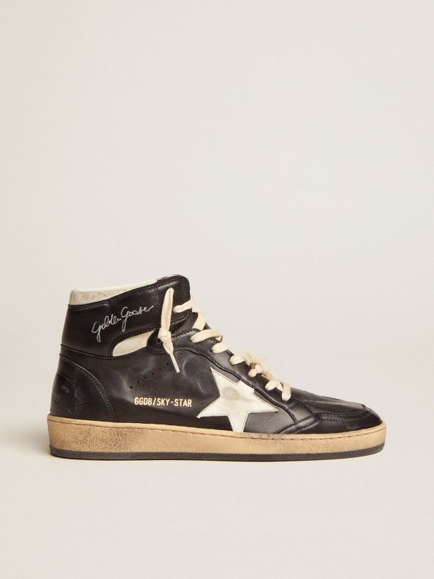 Golden Goose - Sneakers Sky-Star en cuir nappa noir avec étoile en cuir nappa blanc in 