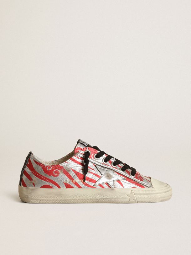 Golden Goose - V-Star LTD sneakers in silver and red laminated leather with tiger print in 