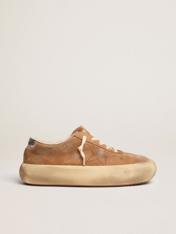 Golden Goose - Scarpe Space-Star in suede color tabacco e fodera in shearling in 