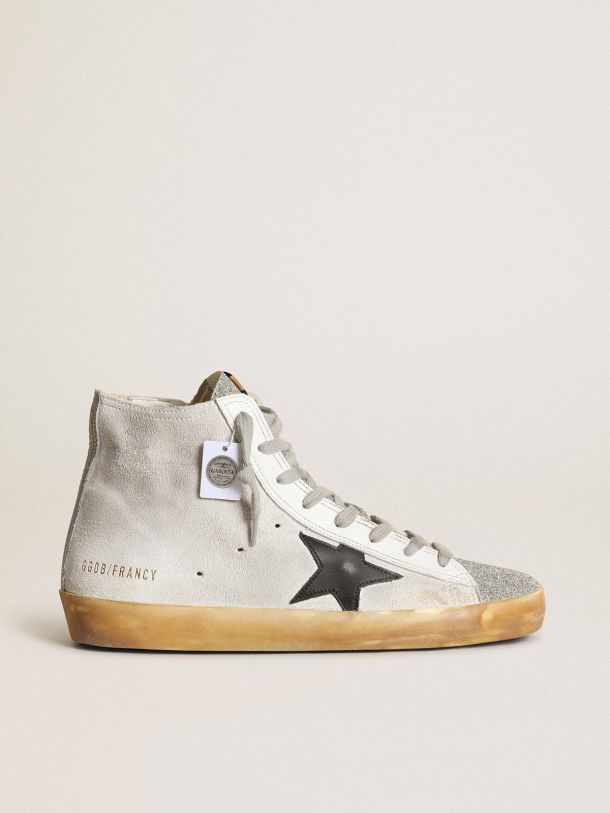 Golden Goose - Sneaker Francy in suede bianco con linguetta in micro cristalli Swarovski e stella in pelle nera in 