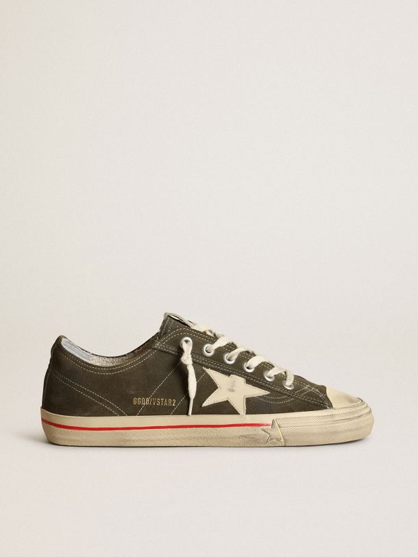 Golden Goose - Men’s V-Star LTD sneakers in dark green suede with ivory-colored leather star in 