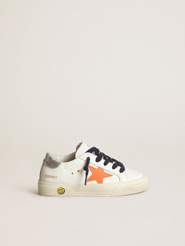 Golden Goose - Junior May sneakers with fluorescent orange leather star and perforated silver metallic leather heel tab    in 