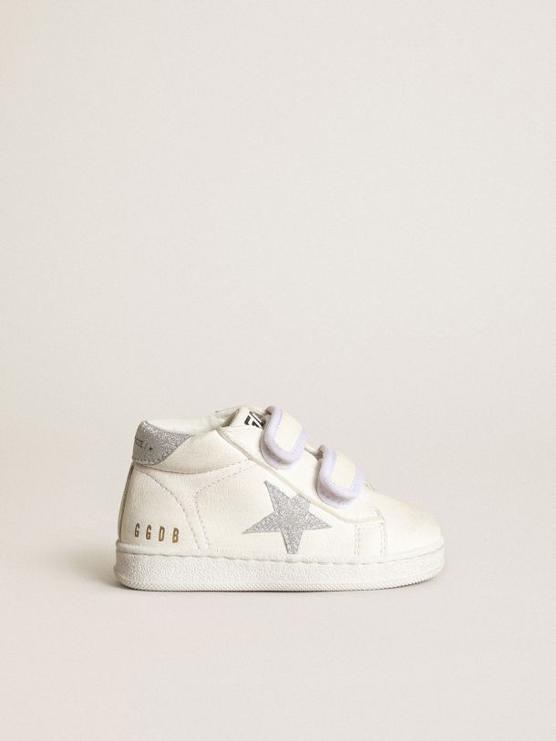 饰有银色晶灿闪粉星星图案和鞋提的纳帕皮 June 运动鞋