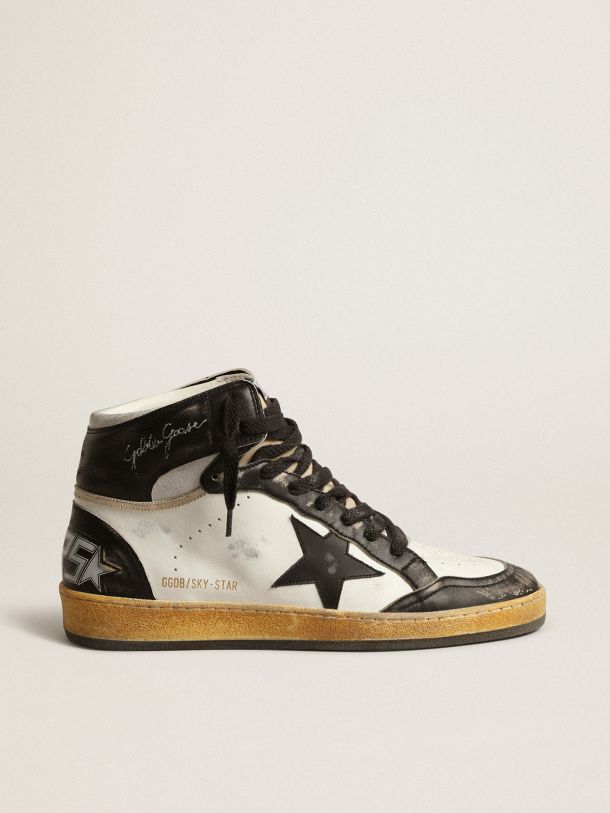 Sky-Star in white nappa leather with black leather star
