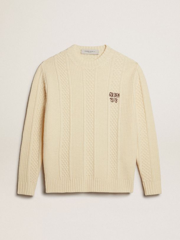 Round-neck sweater in wool with embroidery on the heart