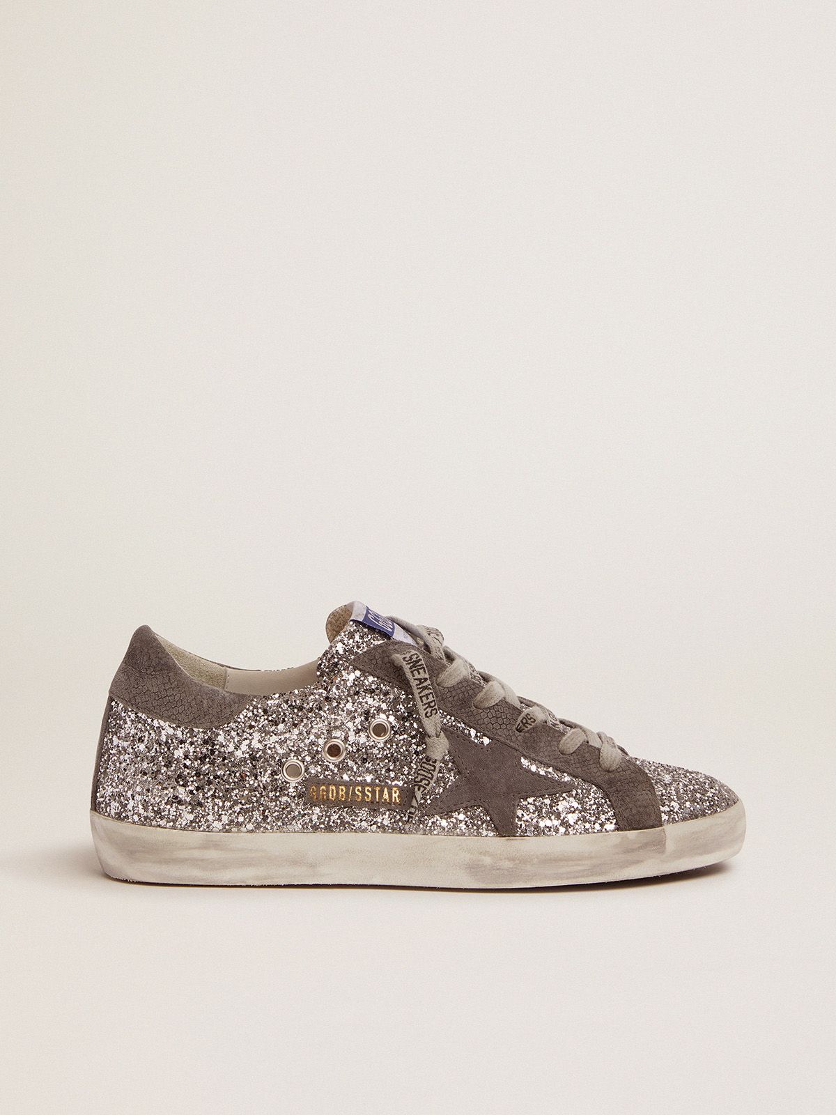 Super-Star sneakers in silver glitter and dark gray suede | Golden 