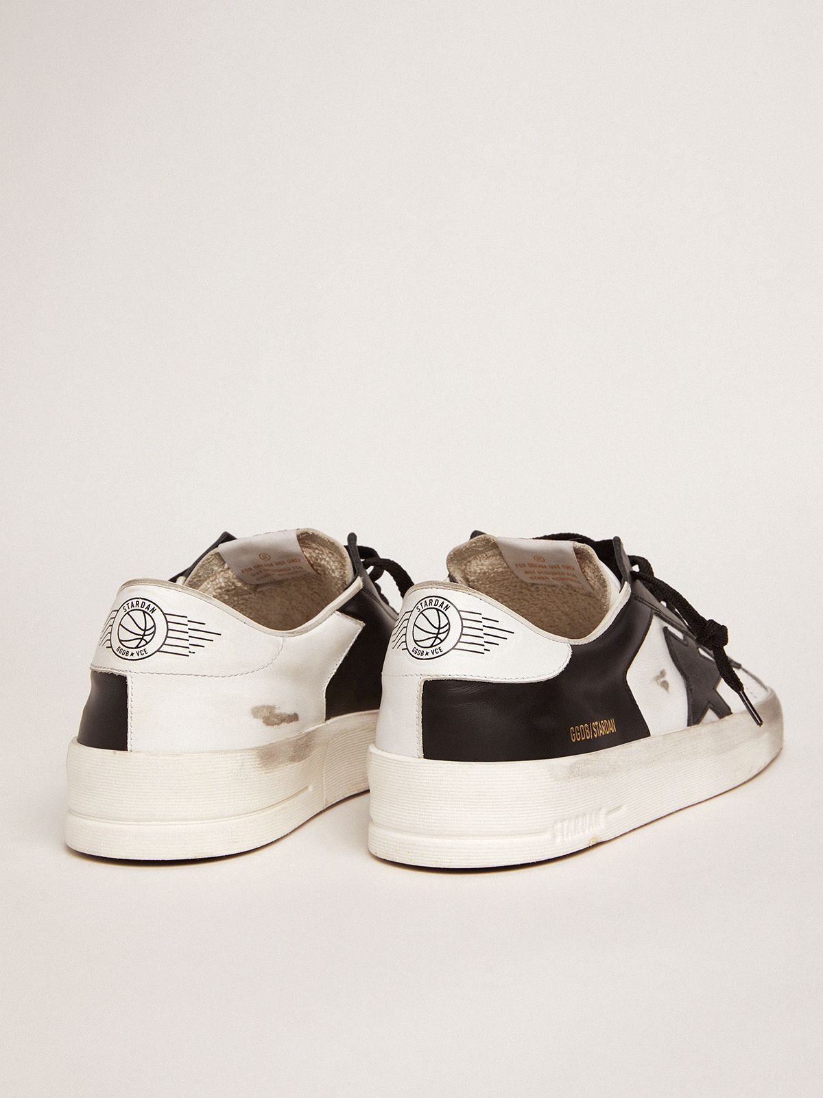 Men's Stardan sneakers in black and white leather | Golden Goose