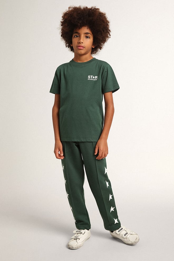 Golden Goose - Boys’ green T-shirt with contrasting white logo and star in 