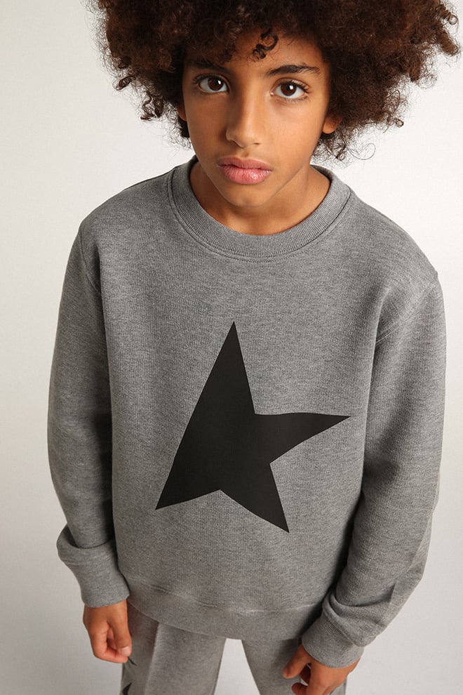 Golden Goose - Boys’ gray sweatshirt with black maxi star on the front in 
