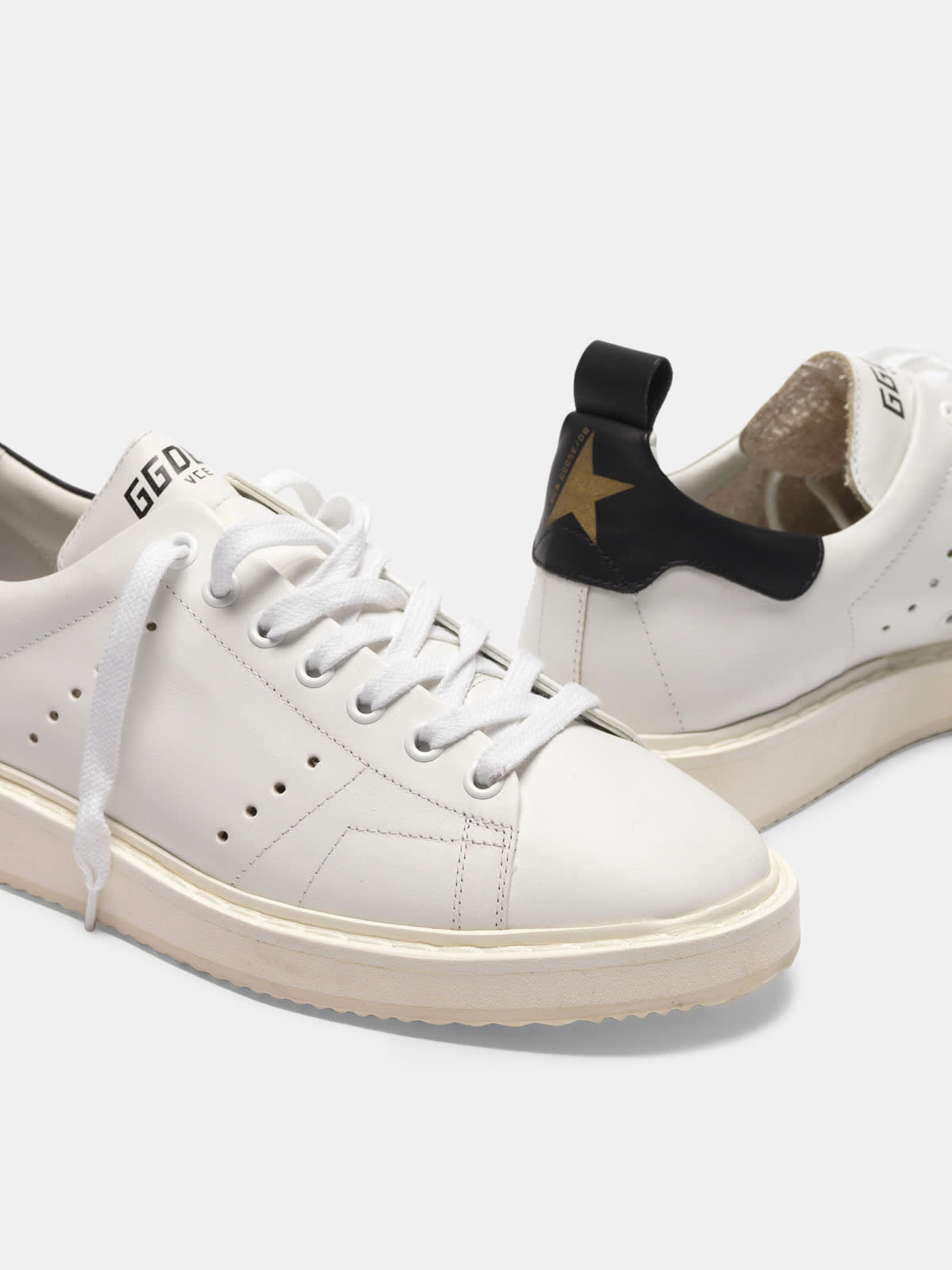 Starter sneakers in leather with black heel tab | Golden Goose