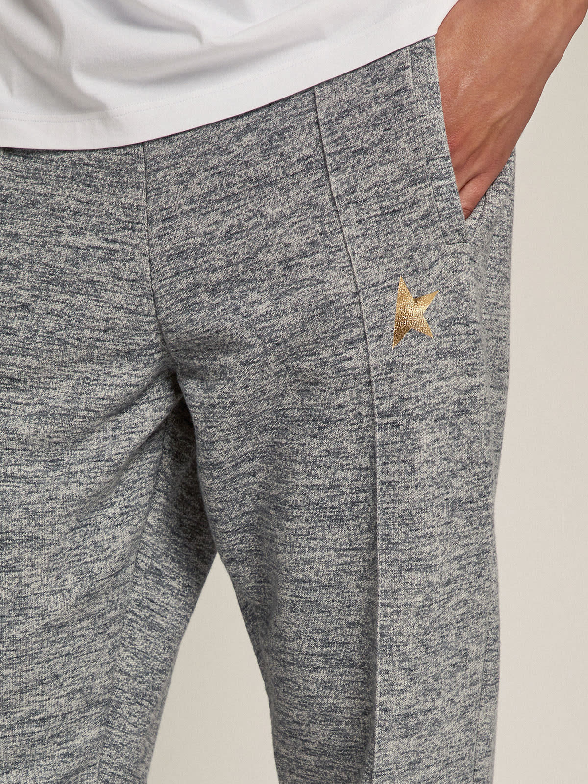 Golden Goose - Men's gray joggers with gold star on the front in 