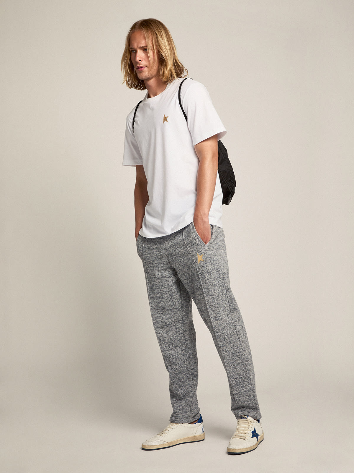 Golden Goose - Pantalone jogging da uomo color grigio con stella dorata davanti in 