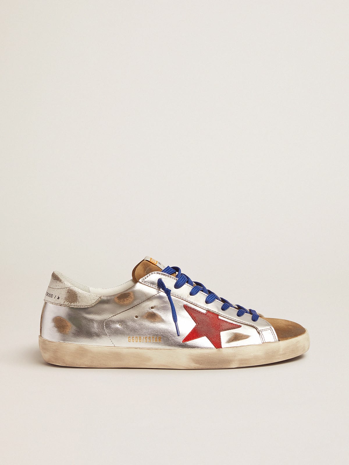 camisa Personificación crimen Zapatillas deportivas Super-Star de piel laminada y ante con estrella roja  | Golden Goose