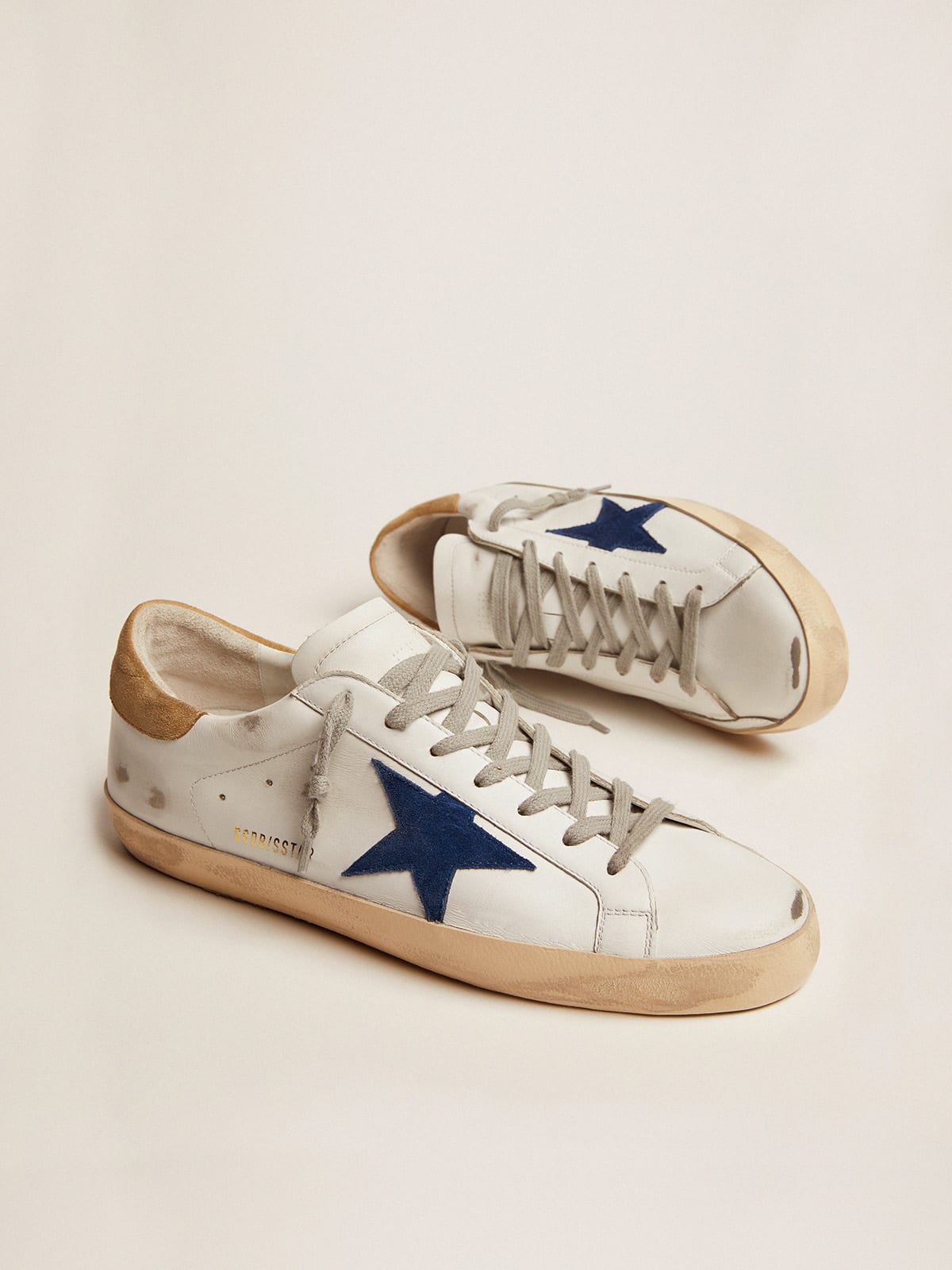 Golden goose sneakers store blue star