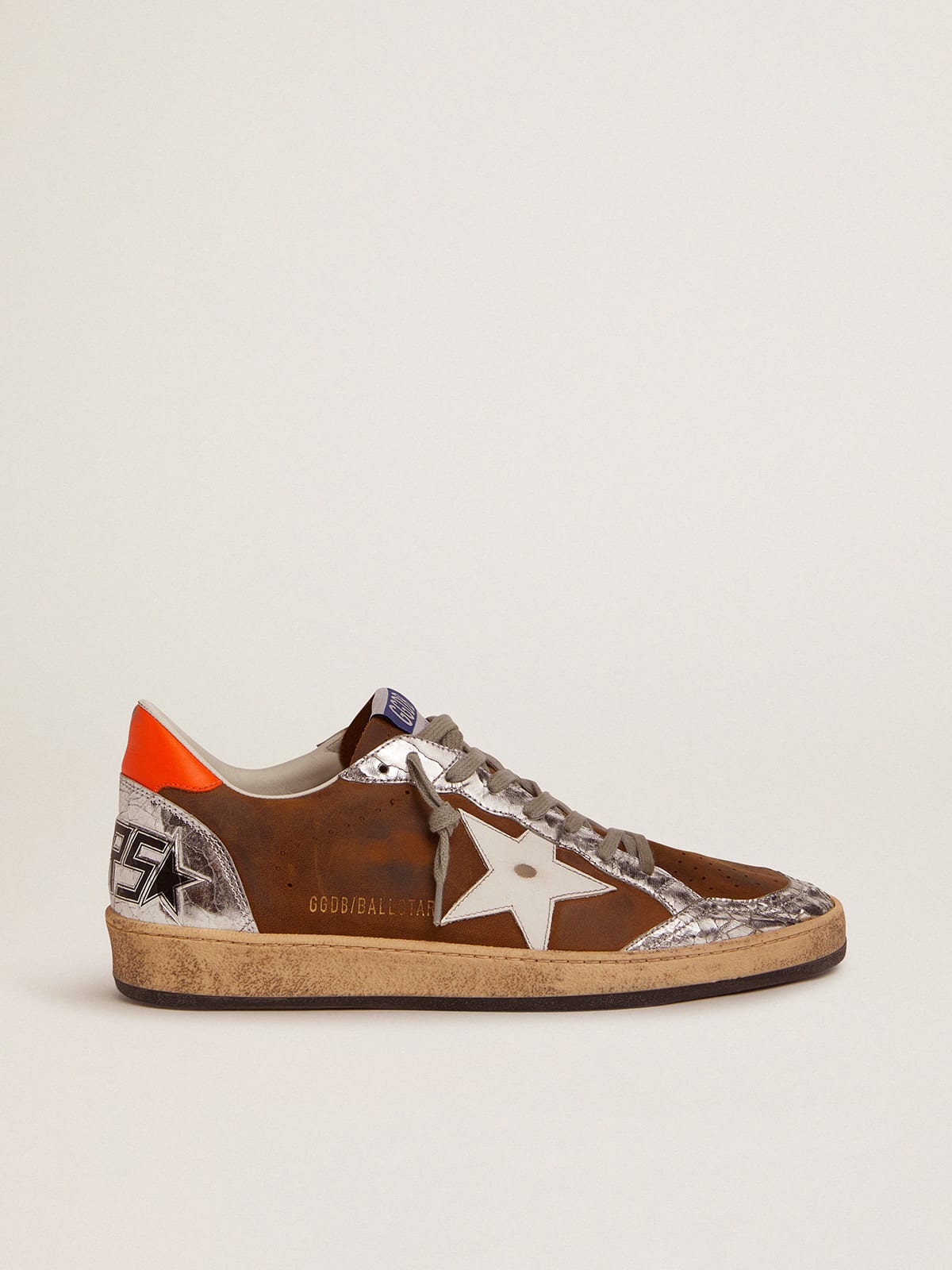 Ball Star sneakers in brown waxed suede with a white leather star | Golden  Goose