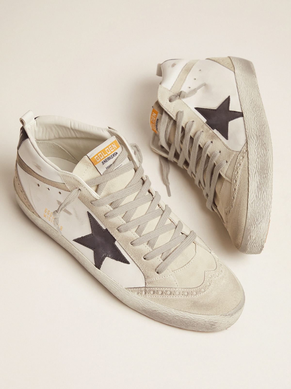 Golden Goose - Men's Mid Star white with black star in 