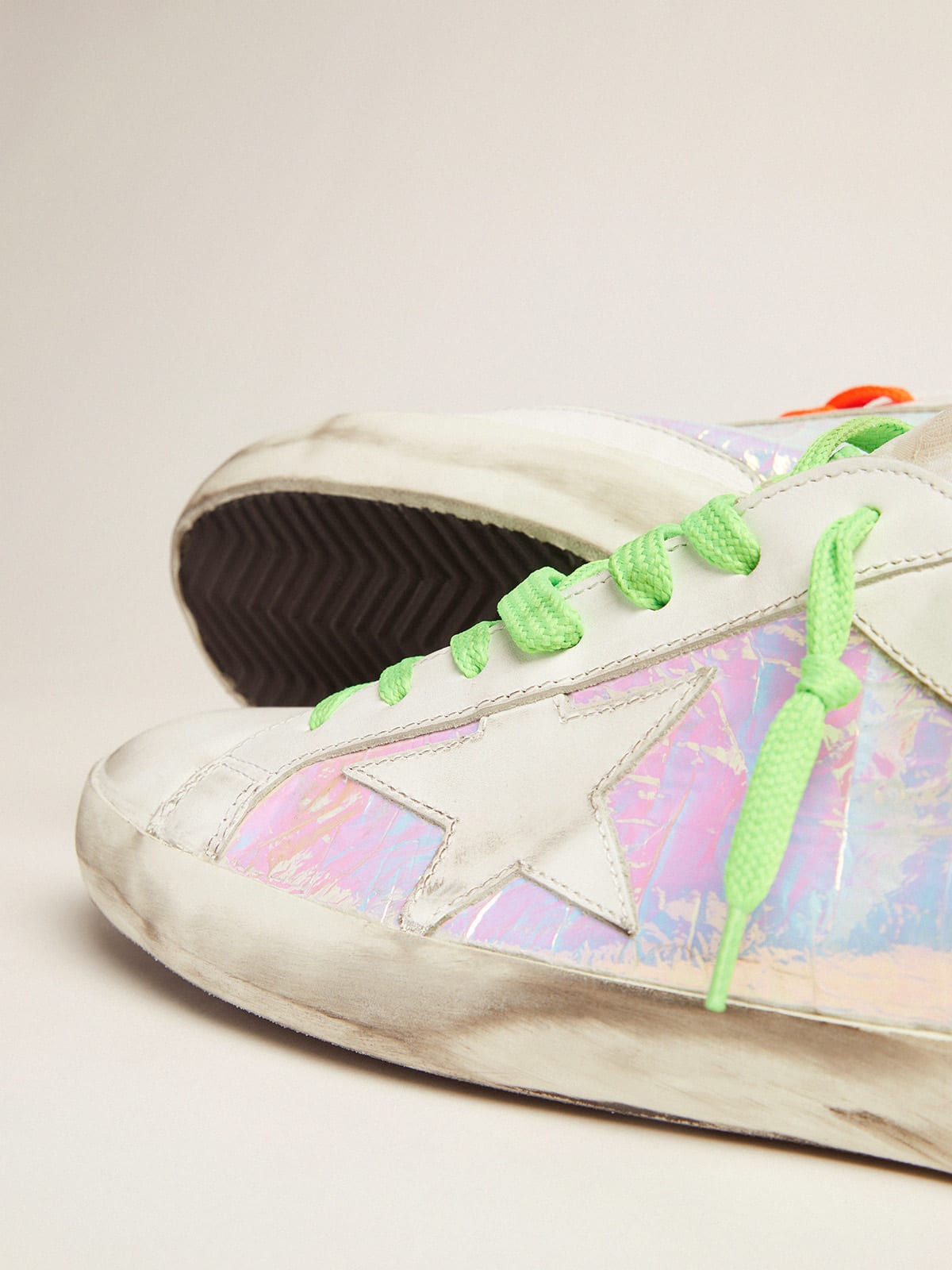 Golden goose superstar outlet pearl hologram sneakers