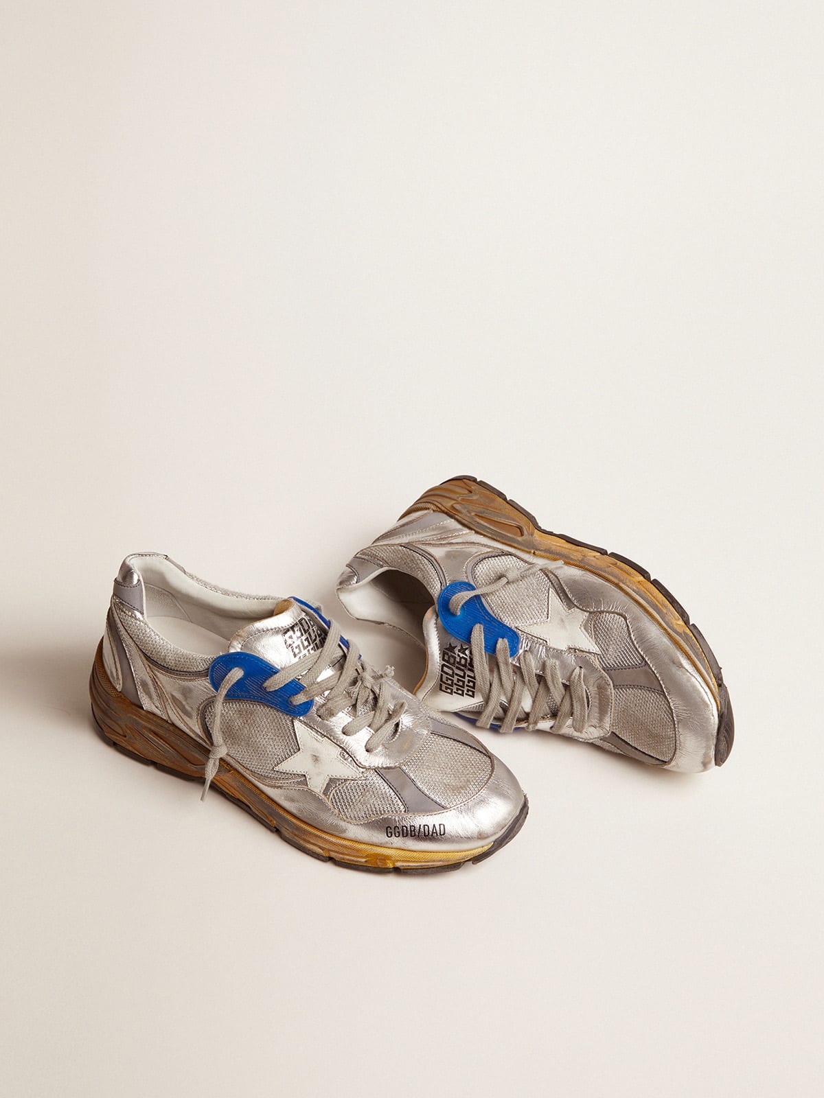 Golden Goose - メンズ Dad-Star シルバー in 