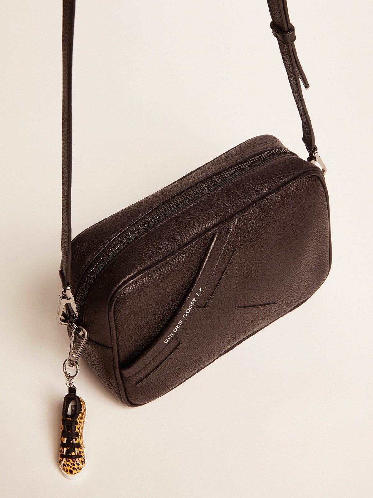 Golden Goose - Star Bag de piel negra in 