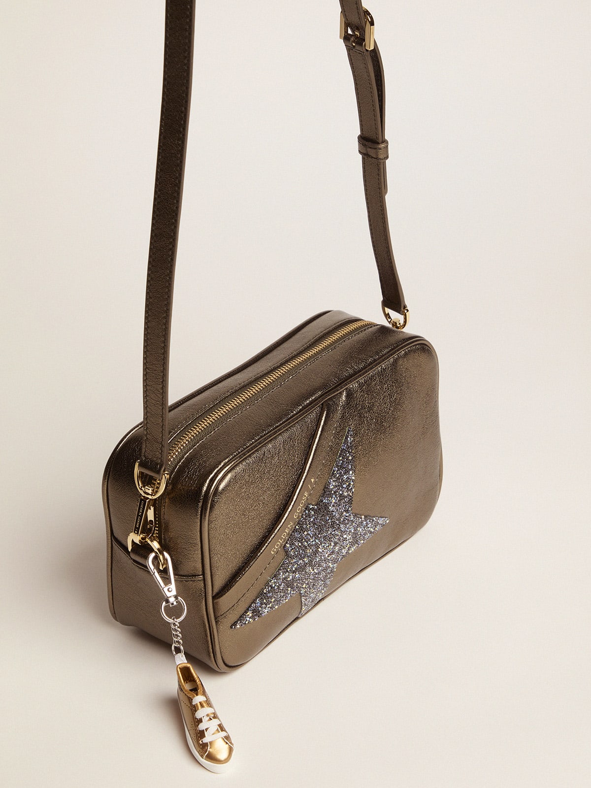 Golden Goose - Star Bag made of green laminated leather with Swarovski star in 