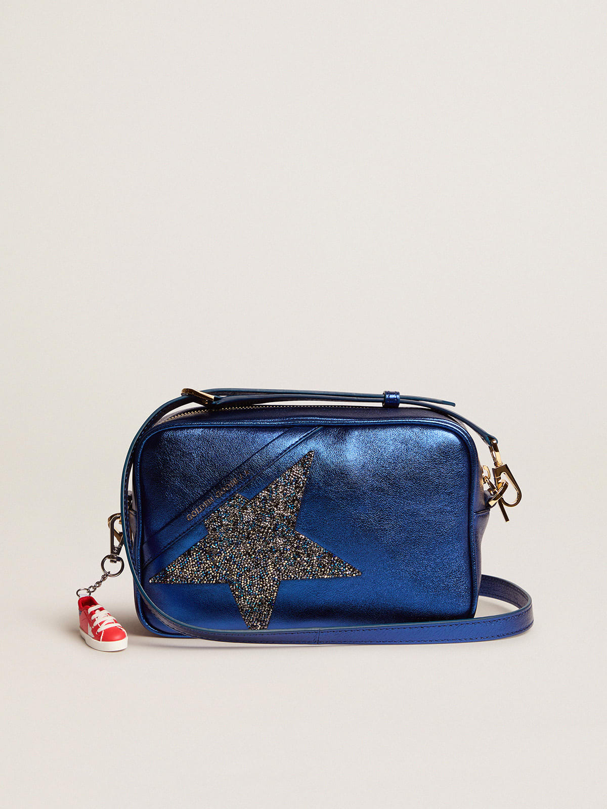 Golden Goose - Sac Star Bag en cuir lamé bleu avec étoile Swarovski in 