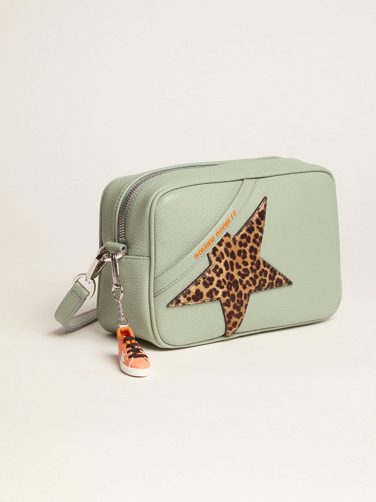 Golden Goose - Bolso Star Bag salvia con estrella de piel de potro con motivo de leopardo in 