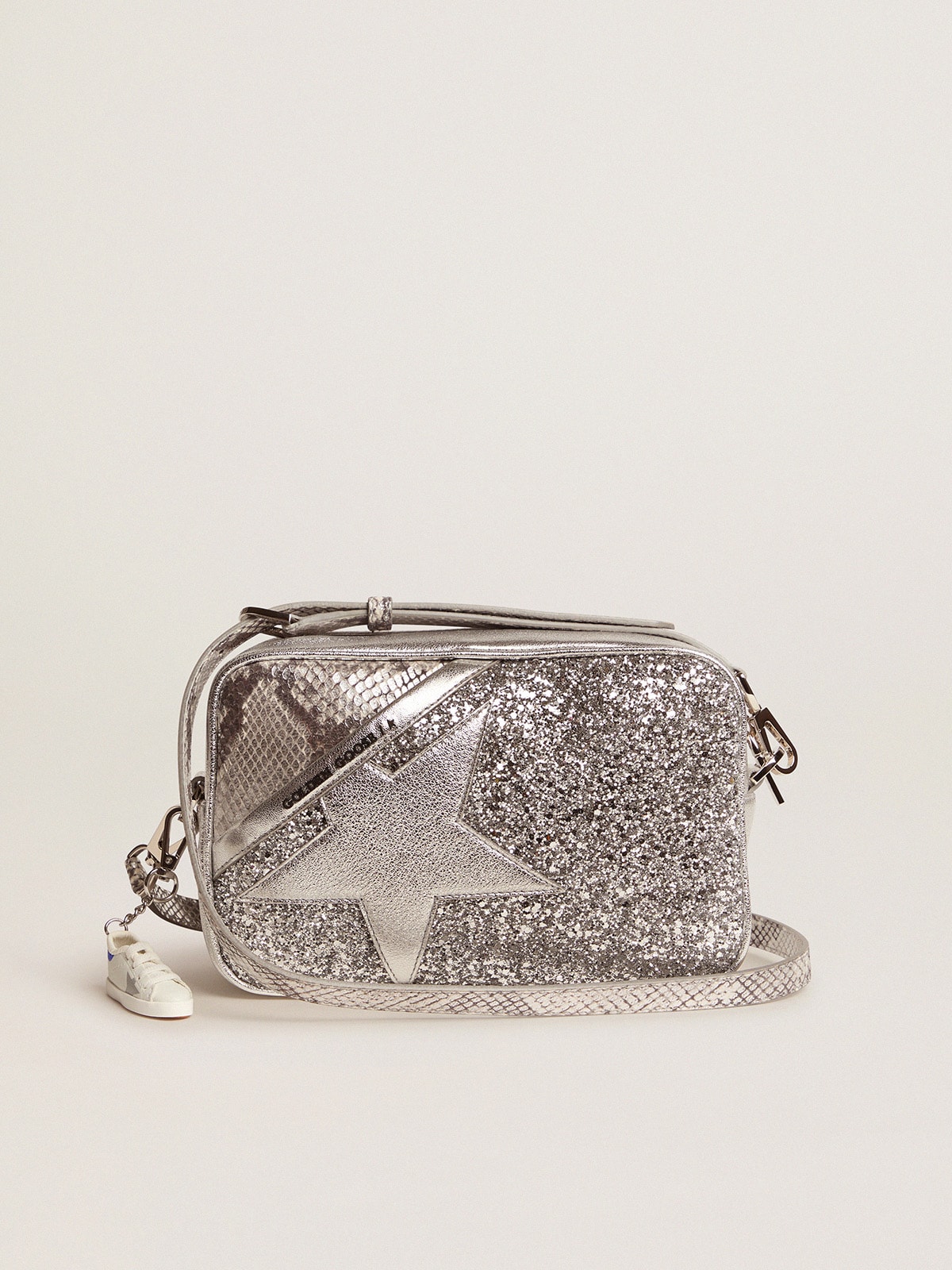 Golden Goose - Star Bag made of silver snake-print leather and glitter in 