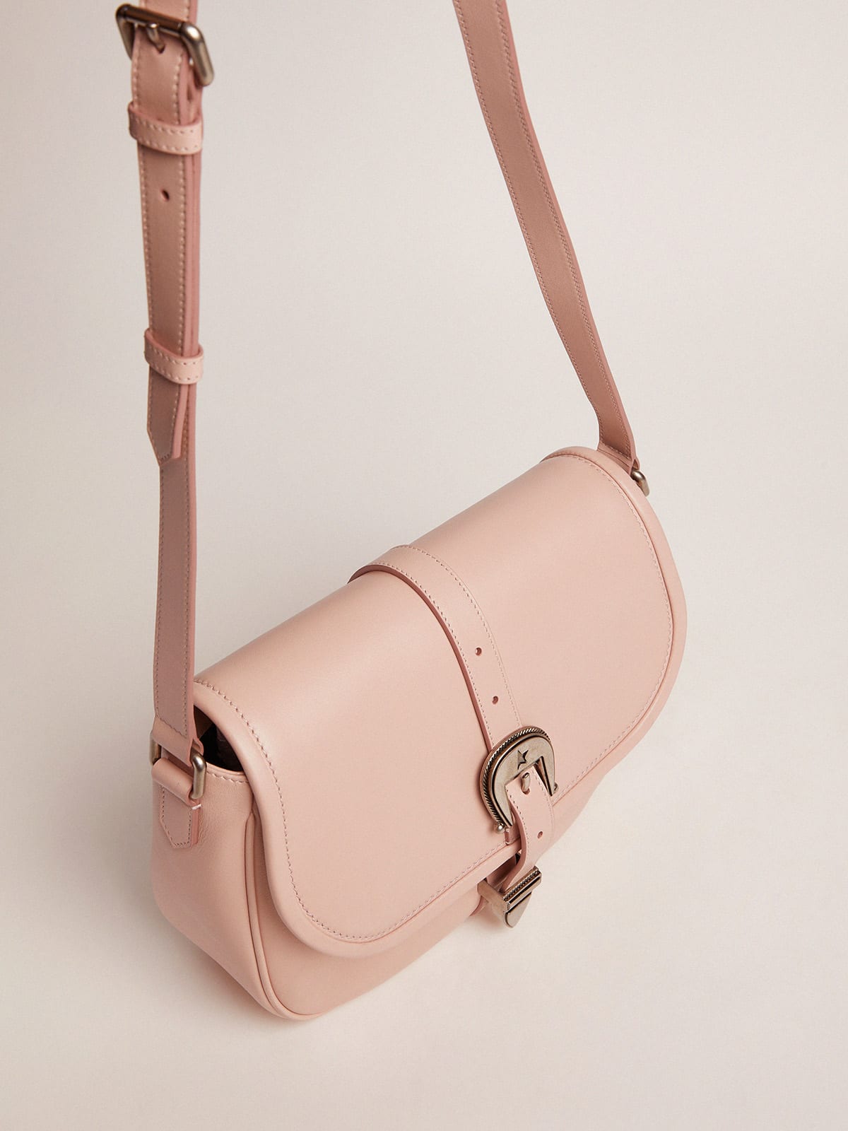 Golden Goose - Sac Rodeo Bag moyen en cuir rose quartz in 