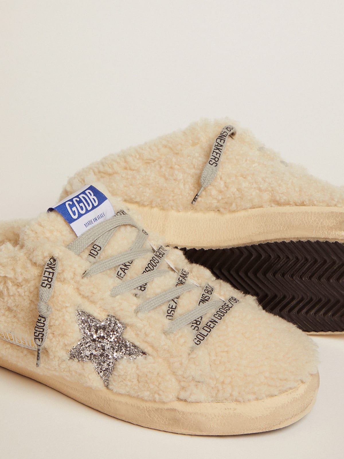 Women\'s Super-Star Sabot in white shearling and glitter star | Golden Goose