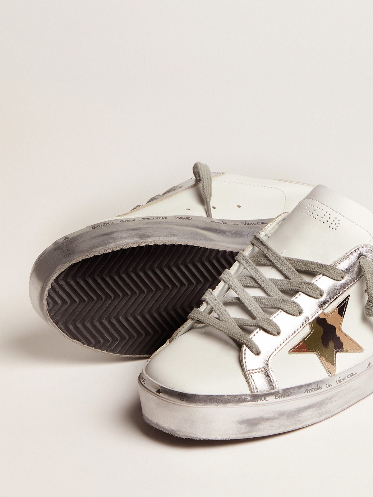 Hi Star sneakers with camouflage star and glittery heel tab | Golden Goose