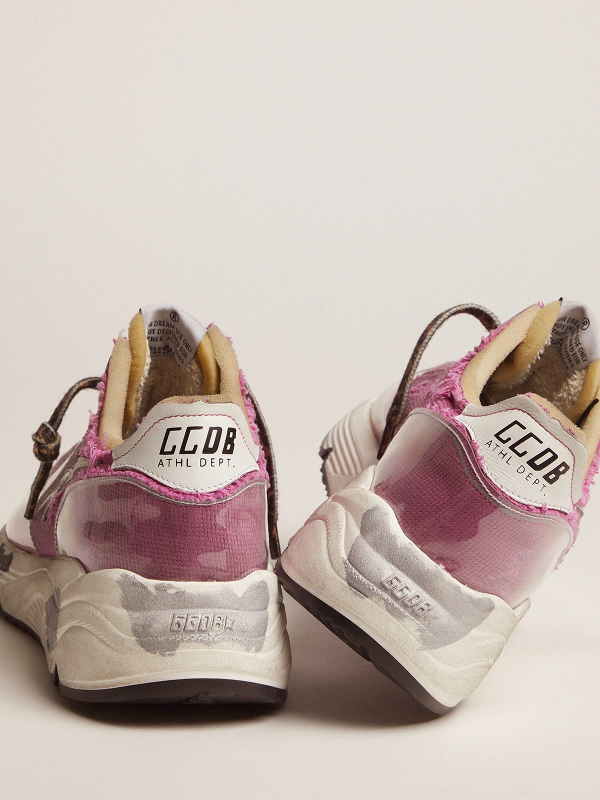 Fuchsia Running Sole LTD sneakers with raw edges | Golden Goose