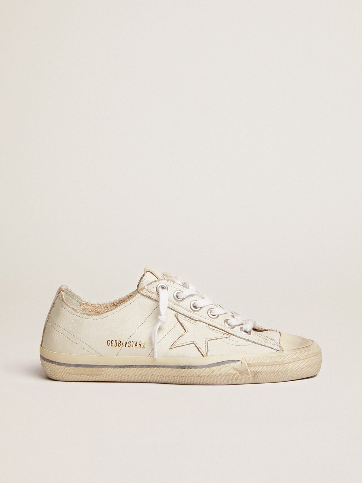 Golden Goose - V-STAR sneakers in vintage-effect leather in 