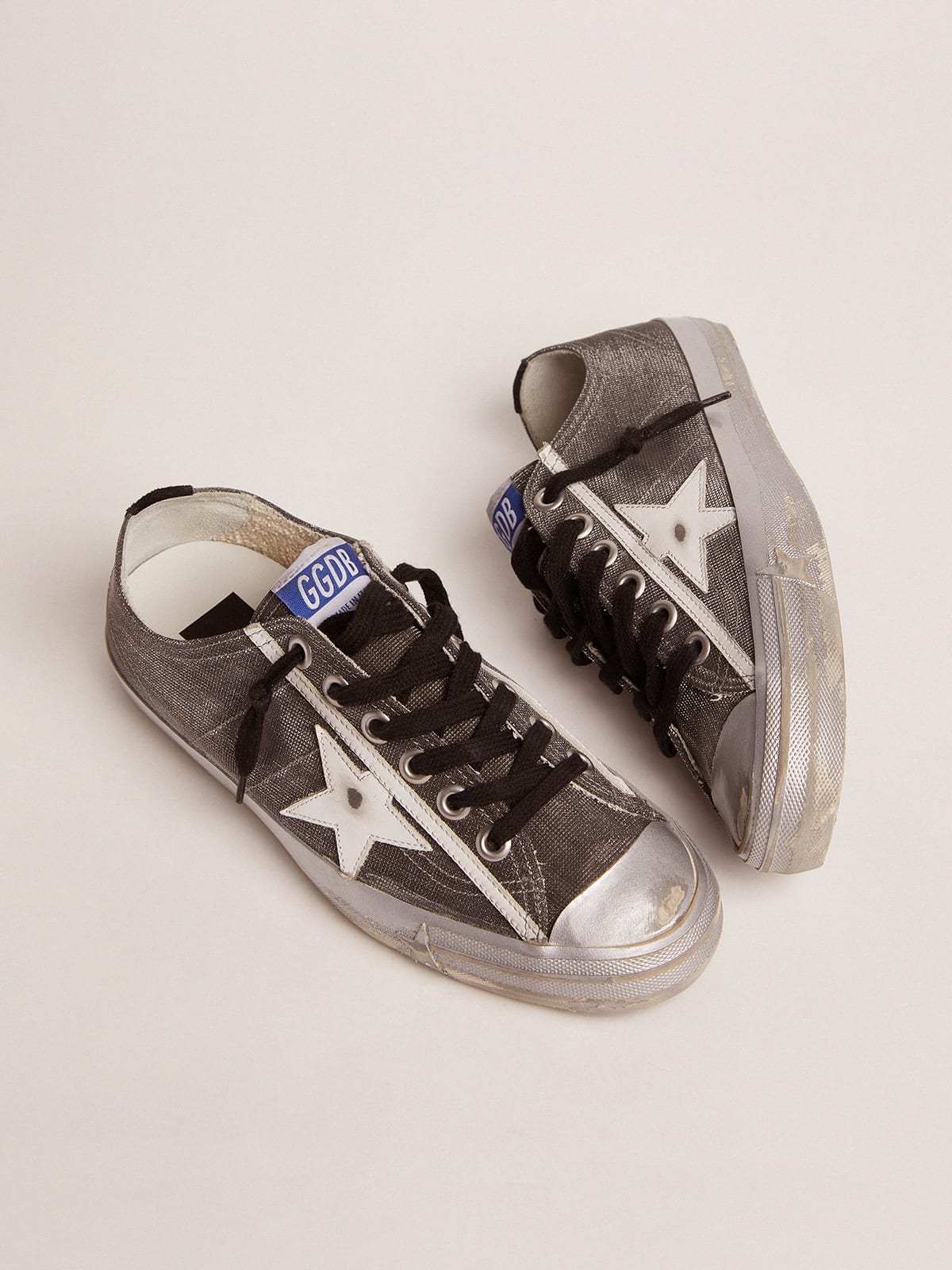 Golden Goose - Dark gray V-Star LTD sneakers with checkered pattern and white star in 