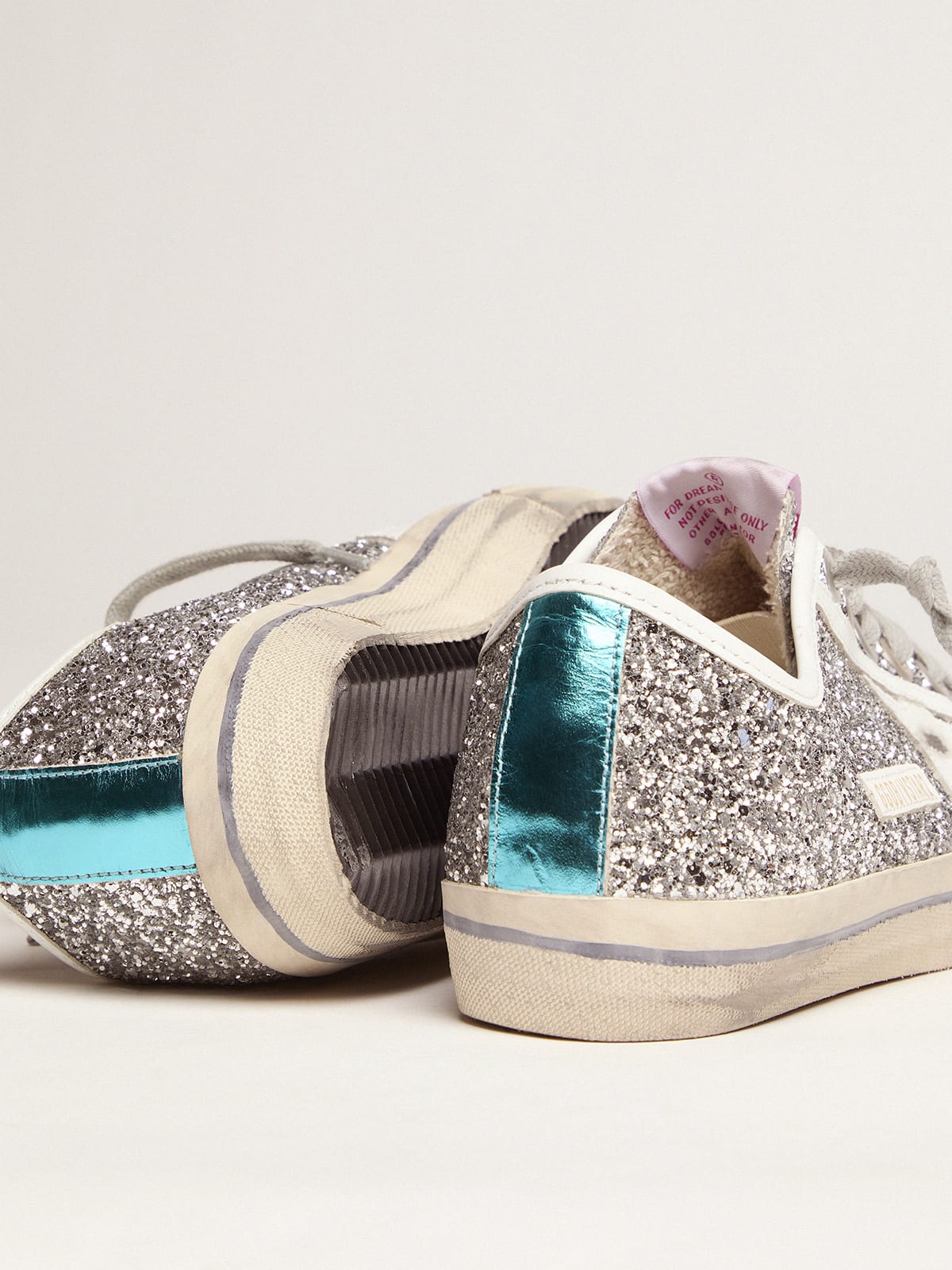 Golden Goose - Sneakers V-Star con glitter argento     in 