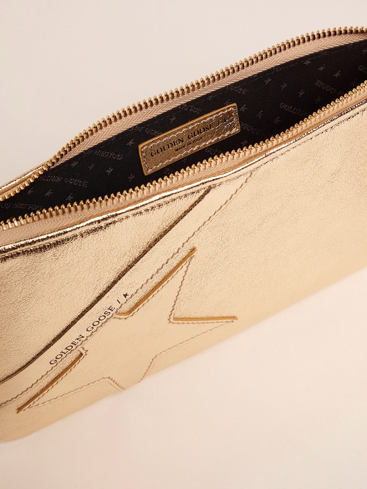 Golden Goose - Silver Star Wrist clutch bag in 