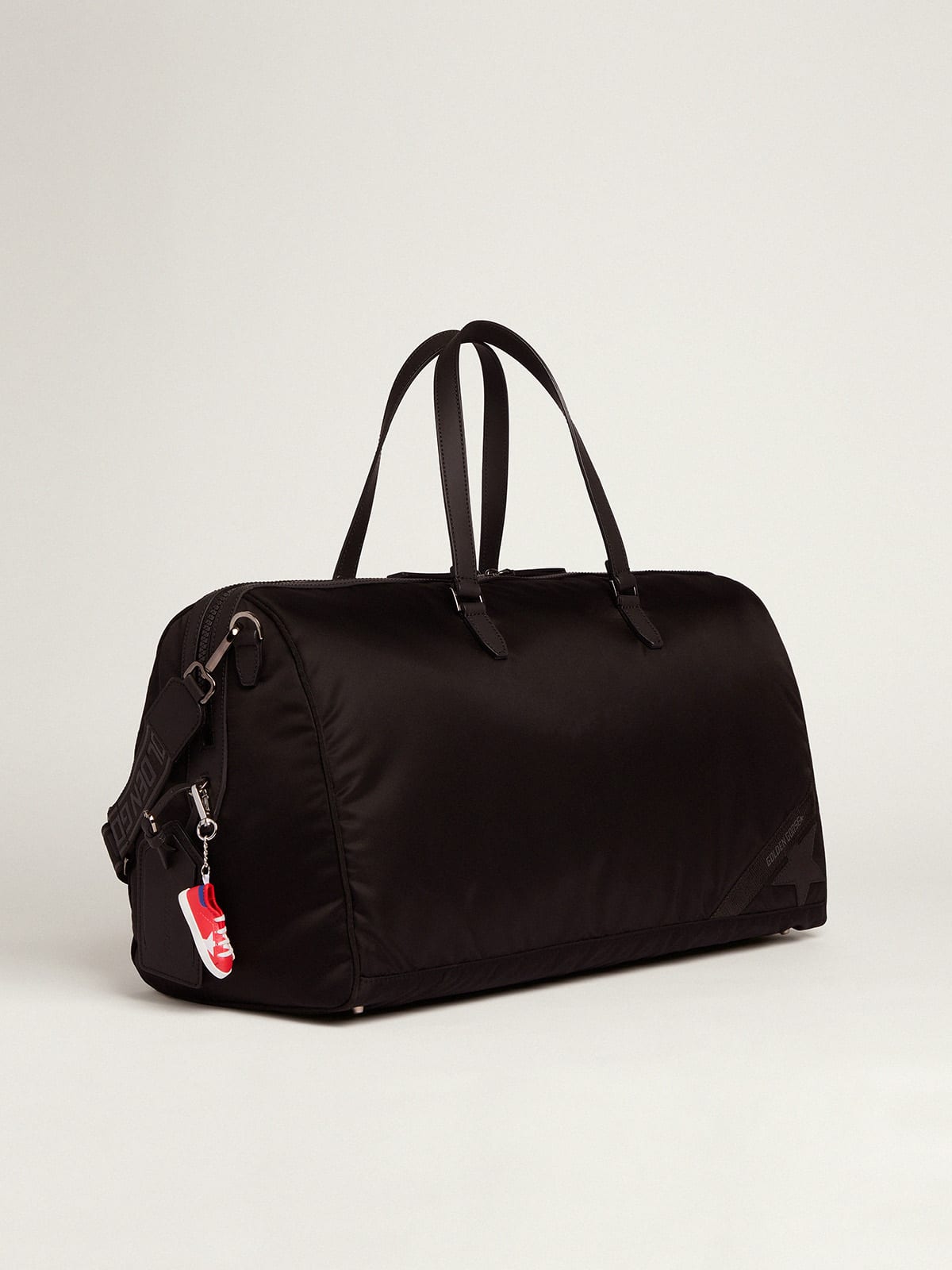 Men's duffle bag in milk-white jacquard wool and black lettering