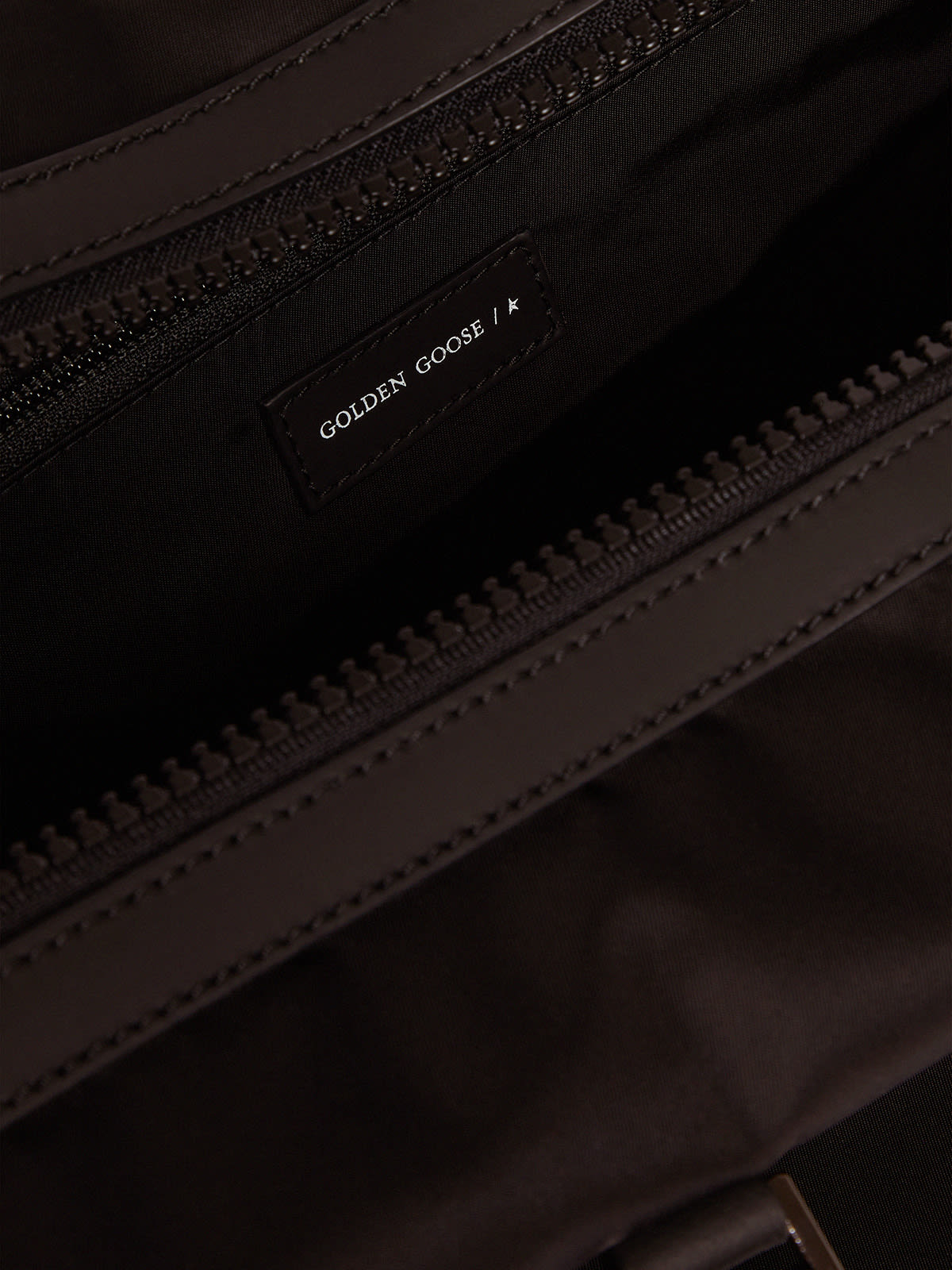 Golden Goose - Journey Duffle Bag in black nylon in 
