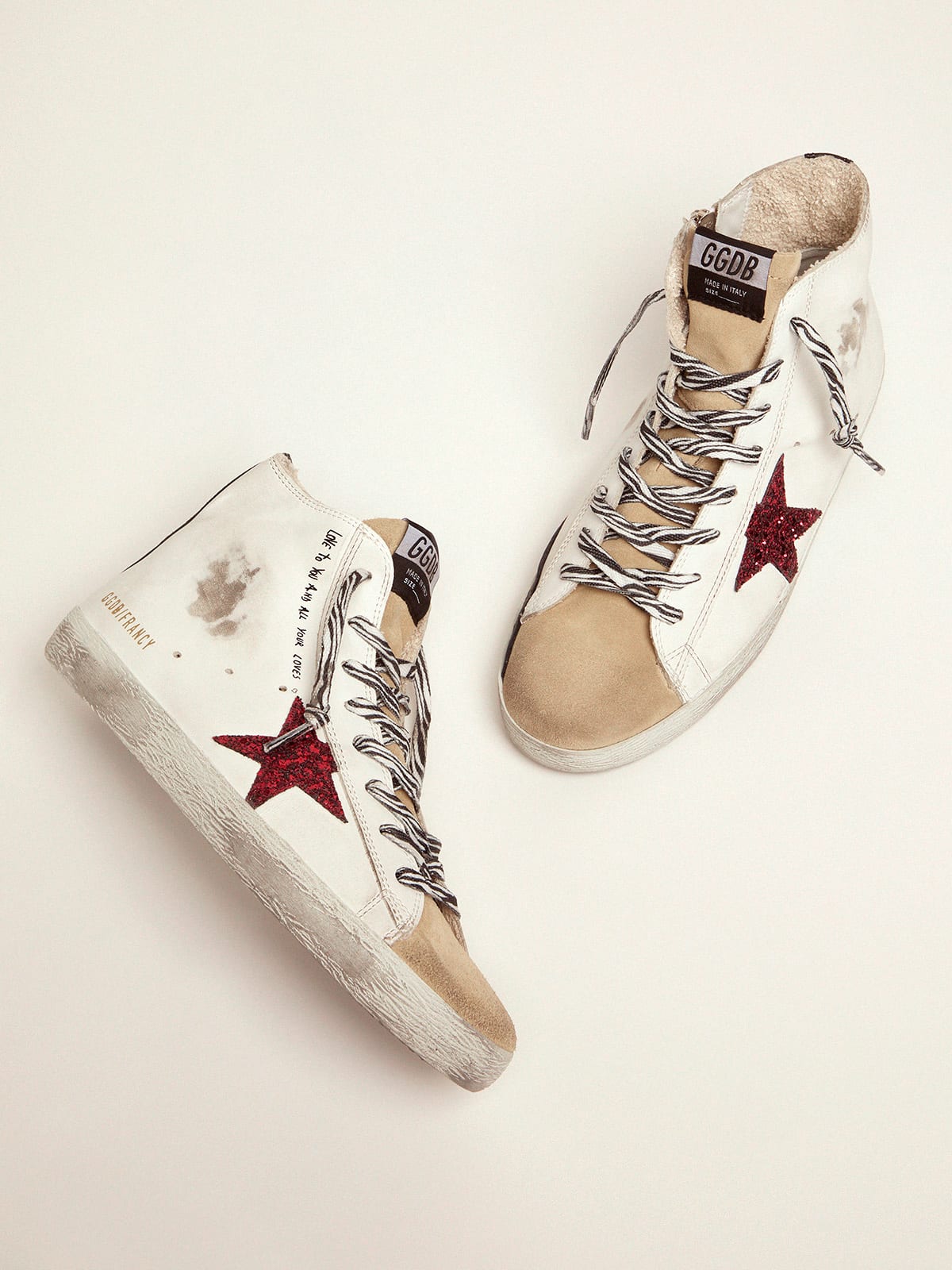 Francy sneakers with red glittery star and handwritten lettering