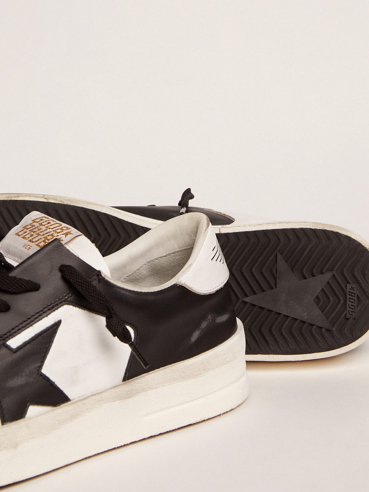 Golden Goose - Men's Stardan in white and black leather in 