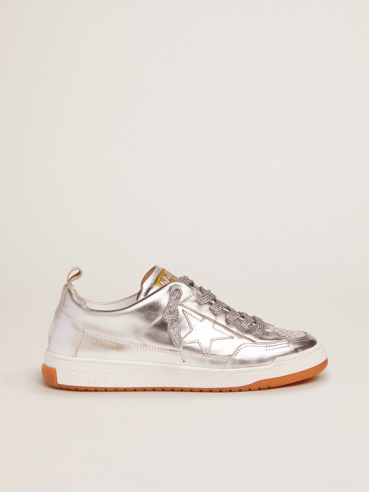 Women\'s Yeah sneakers in silver laminated leather | Golden Goose