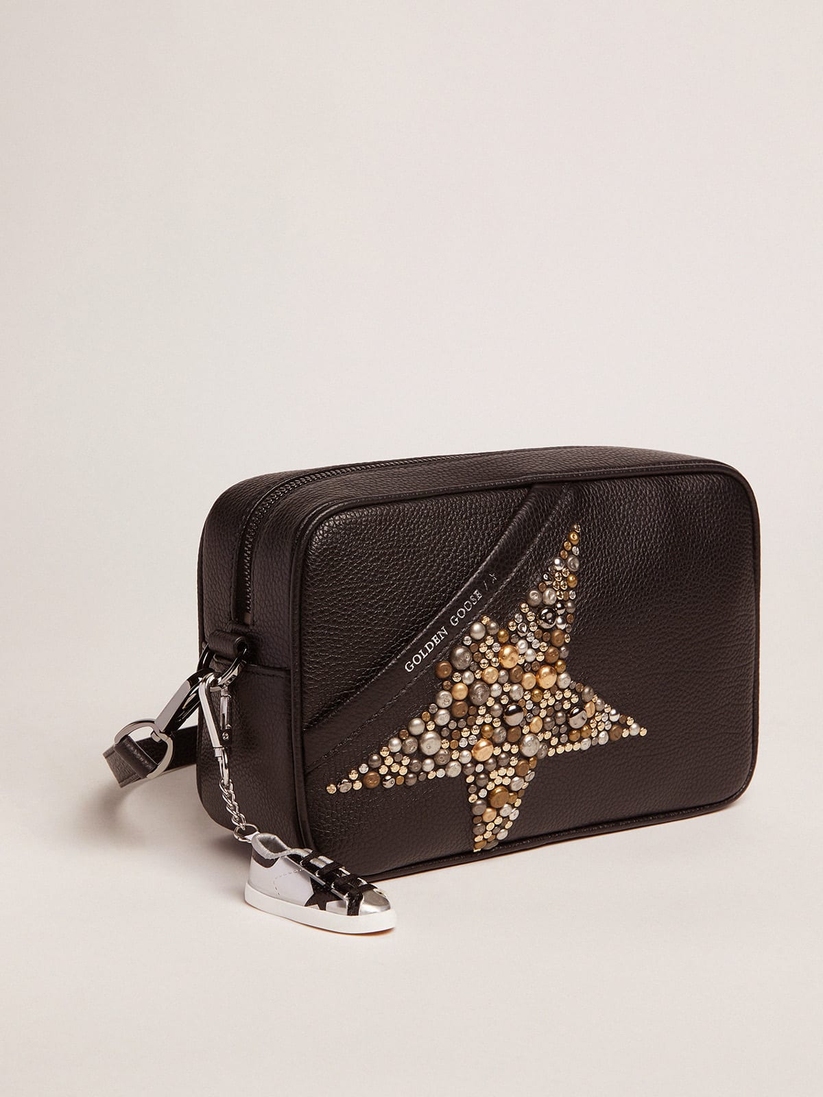 Golden Goose - Black Star Bag made of hammered leather with studded star in 