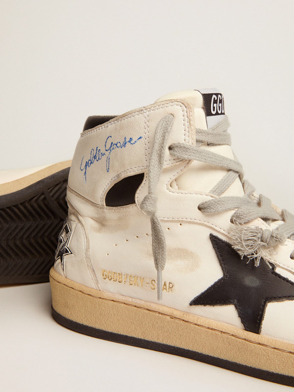 Golden Goose - Sneakers Sky-Star pour homme avec signature sur la cheville et empiècements en cuir noir in 