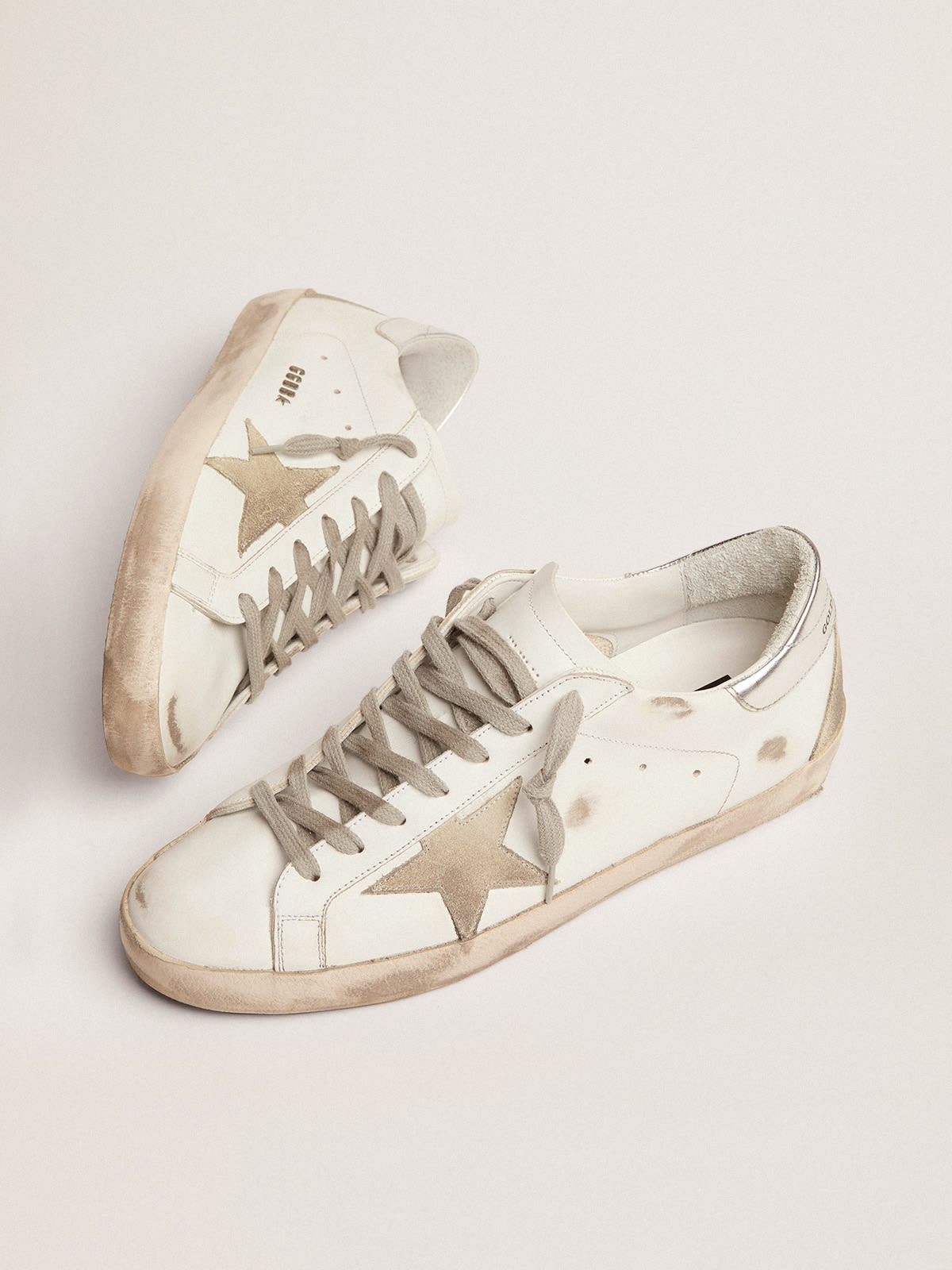 Golden Goose - Herren Super-Star mit silberner Ferse und Schriftzug in 