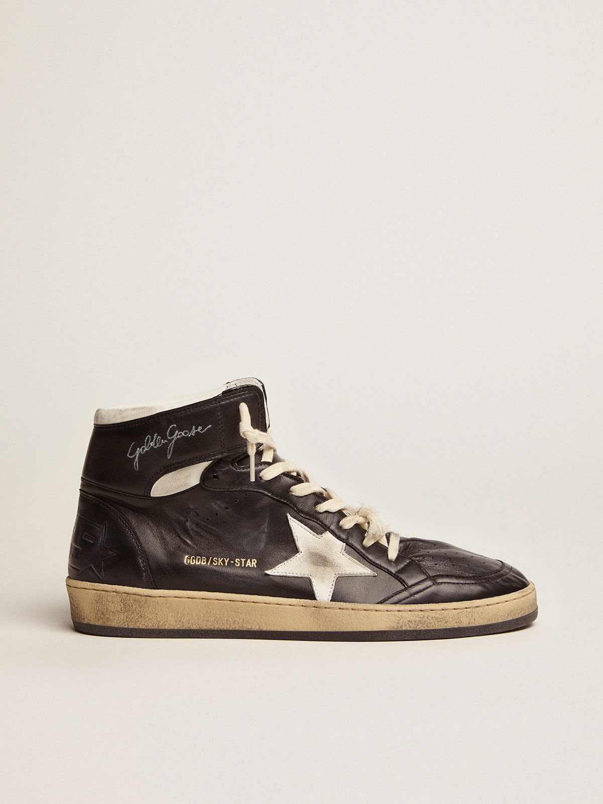 Golden Goose - Herren Sky-Star aus schwarzem Nappa mit weißem Stern in 