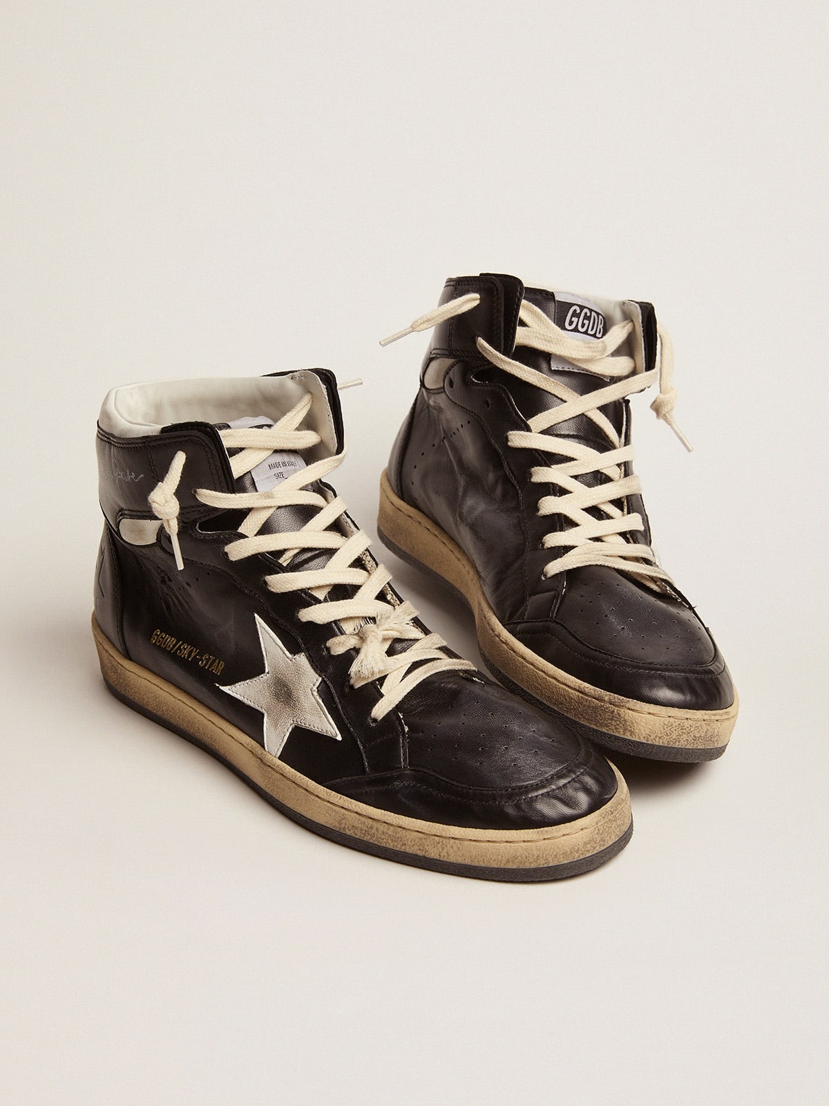 Golden Goose - Herren Sky-Star aus schwarzem Nappa mit weißem Stern in 