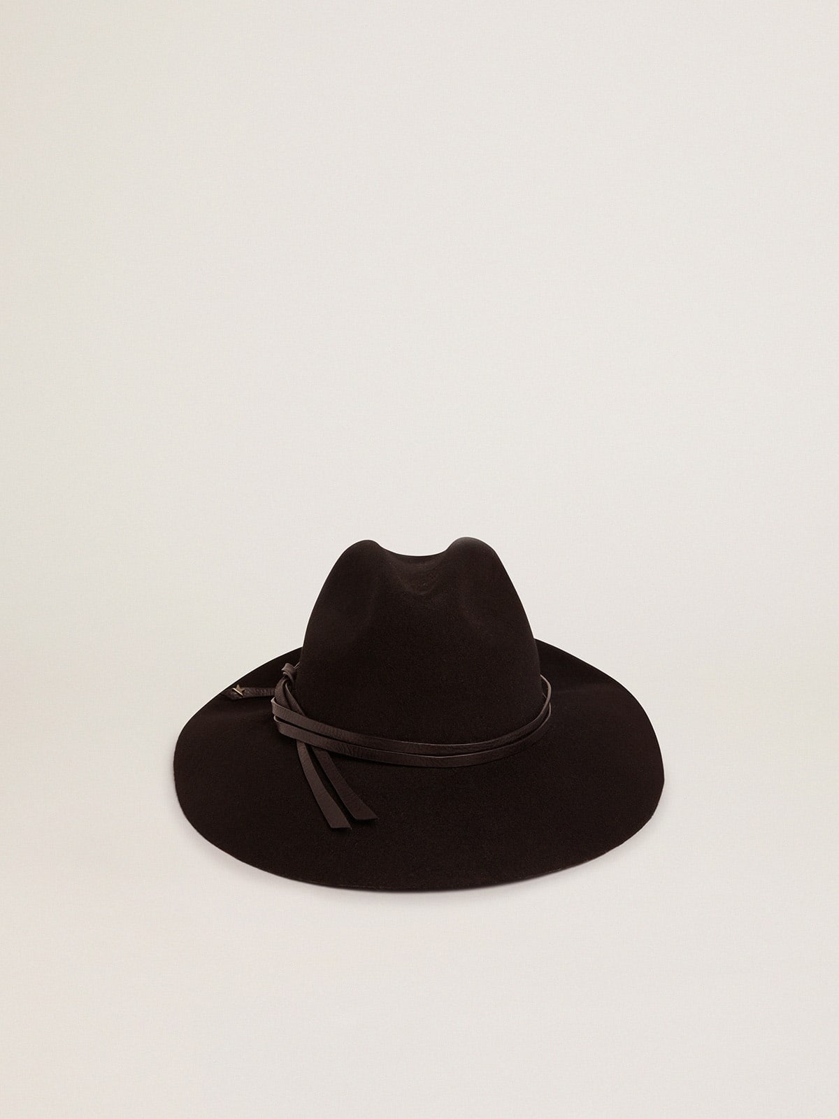 Golden Goose - Black hat with leather strap in 
