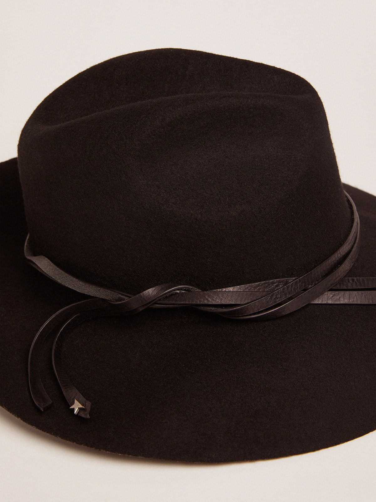 Golden Goose - Black hat with leather strap in 