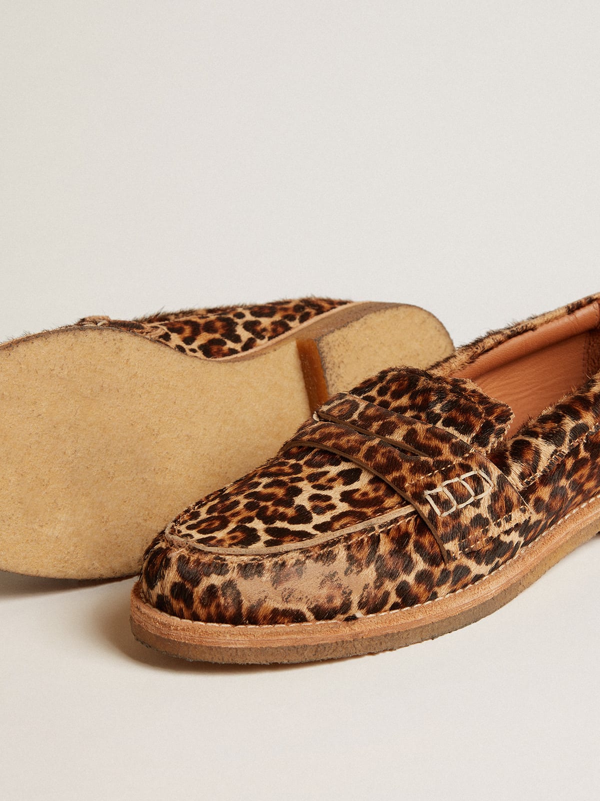 Golden Goose - Jerry loafers in leopard-print pony skin in 