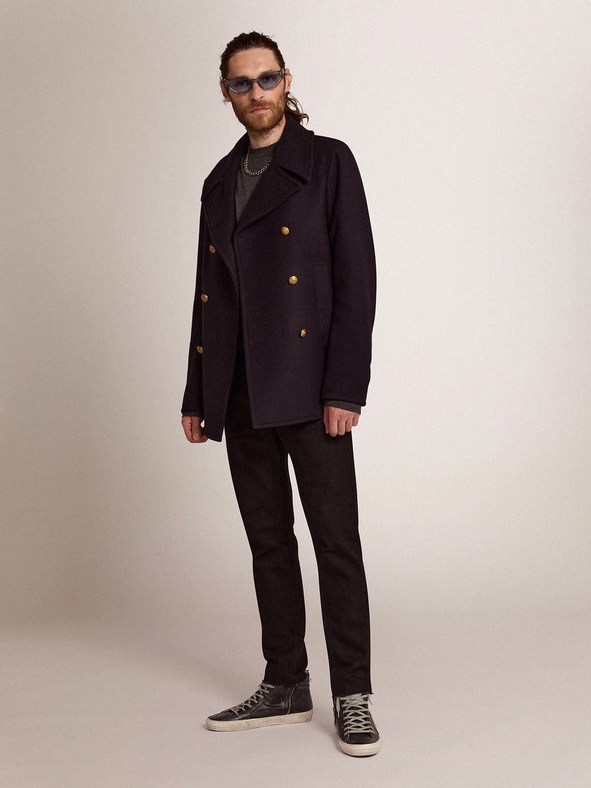 Men's double-breasted coat in dark blue wool with gold buttons